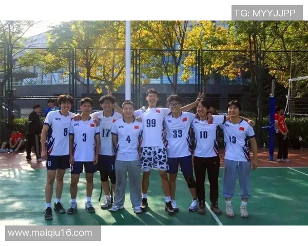 广州排球队在排球团队协作中取得创新高成绩展现团结拼搏精神