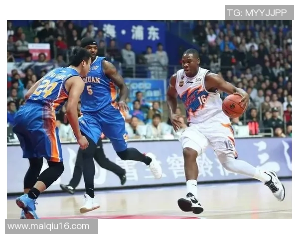 重庆滑板队在运动攀岩联赛中以82分领跑积分榜展现强劲实力