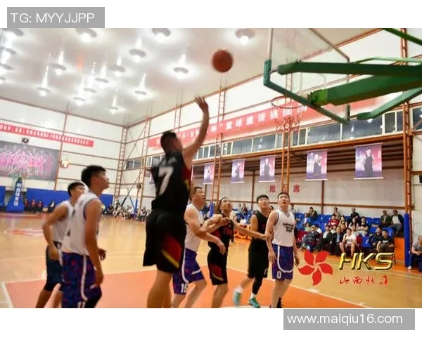 李军回顾排球生涯的辉煌与挑战，分享成长与坚持的故事